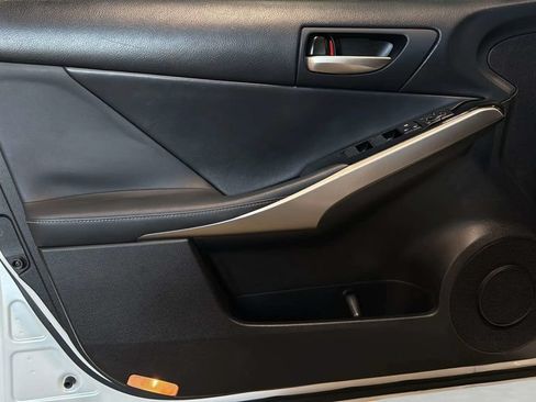 Used 2019 Lexus IS 300 RWD image 15