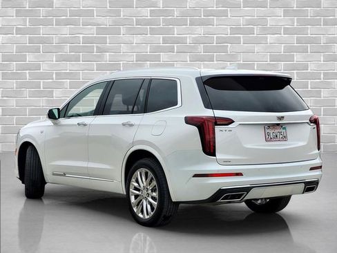 Used 2024 Cadillac XT6 Premium Luxury w/ Platinum Package AWD/4WD image 4