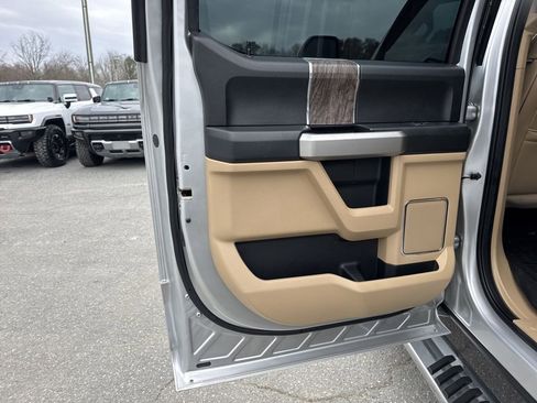 Used 2017 Ford F350 Lariat w/ Lariat Ultimate Package image 30