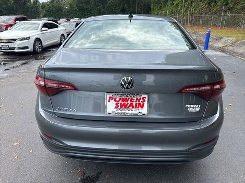 Used 2024 Volkswagen Jetta S image 4