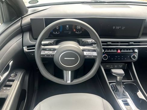 Certified 2025 Hyundai Santa Cruz SEL AWD/4WD image 17