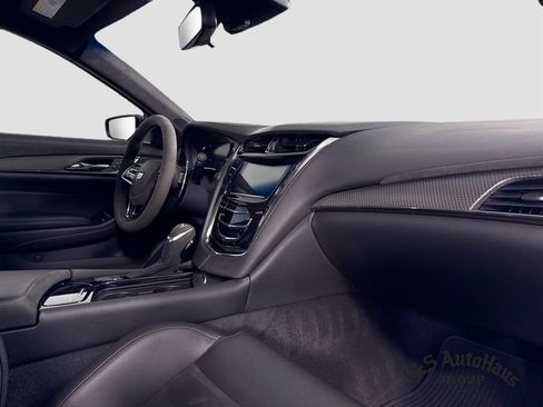 Used 2019 Cadillac CTS V w/ Carbon Fiber Package RWD image 37