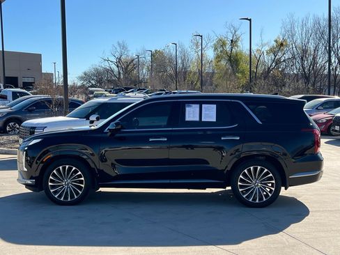 Used 2023 Hyundai Palisade Calligraphy image 6