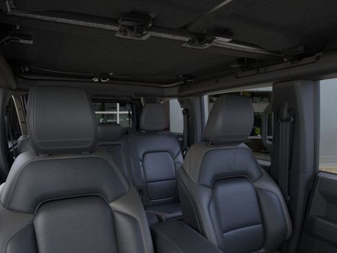 New 2025 Ford Bronco Outer Banks w/ Sasquatch Package image 12