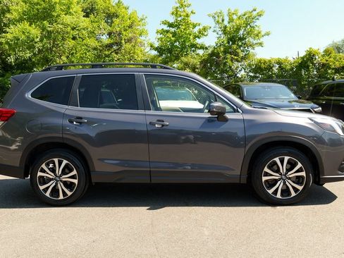 Used 2023 Subaru Forester Limited AWD/4WD image 8