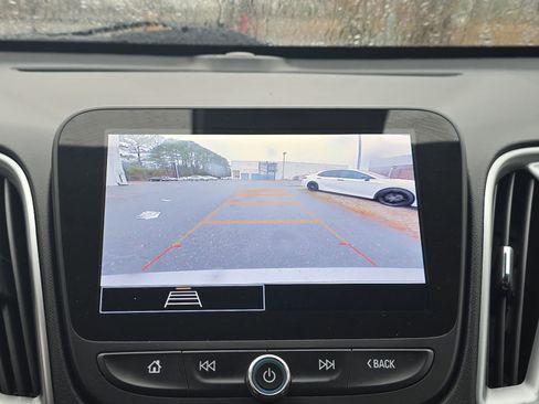 Used 2024 Chevrolet Malibu LT image 29