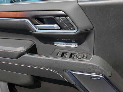 New 2025 GMC Sierra 1500 Denali w/ Denali Reserve Package image 14
