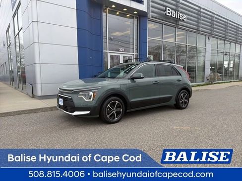 Used 2023 Kia Niro EX w/ EX Cold Weather Package FWD image 1