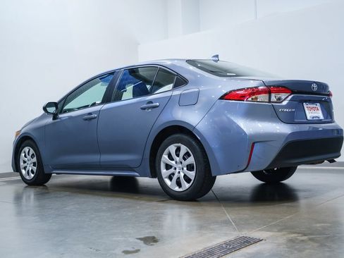 Used 2024 Toyota Corolla LE FWD image 7