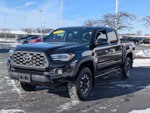 Certified 2023 Toyota Tacoma TRD Off-Road w/ TRD Premium Off Road Package image 4