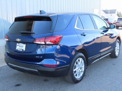 Used 2023 Chevrolet Equinox LT image 3