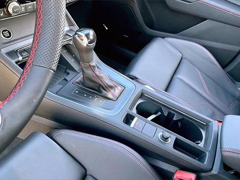 Used 2025 Audi Q3 2.0T Premium Plus w/ Premium Plus Package image 14