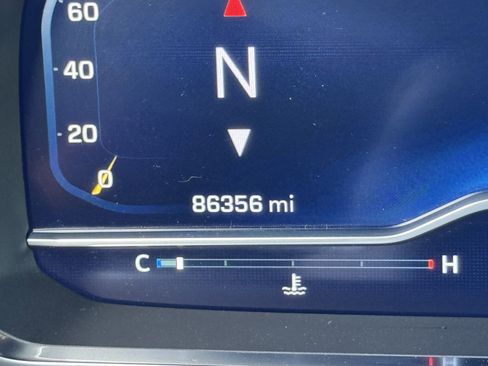 Used 2022 Chevrolet Suburban Z71 image 20