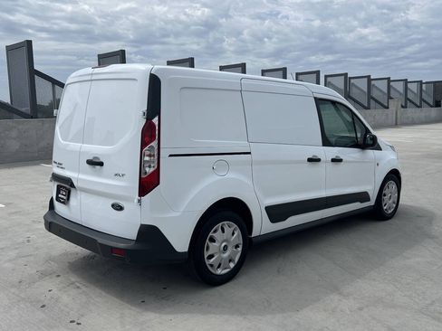 Used 2018 Ford Transit Connect XLT FWD image 7
