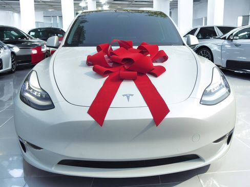 Used 2020 Tesla Model Y Long Range image 4