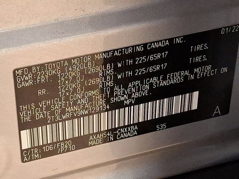 Certified 2022 Toyota RAV4 LE w/ Carpet Mat Package (TMS) image 26