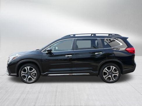Certified 2025 Subaru Ascent Touring AWD/4WD image 4