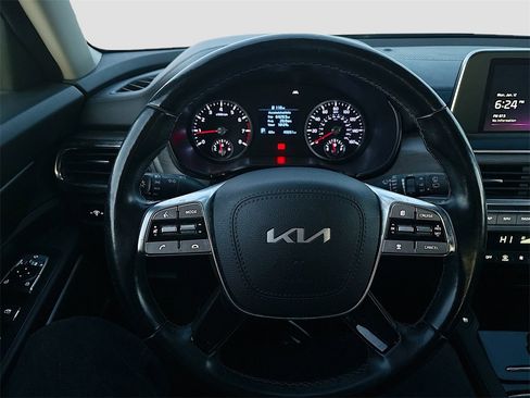 Used 2022 Kia Telluride EX w/ Towing Package image 11