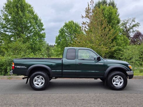 Used 2003 Toyota Tacoma PreRunner RWD image 10