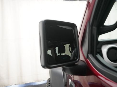 Used 2021 Jeep Wrangler Unlimited Islander image 24