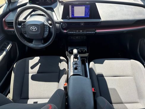 Used 2023 Toyota Prius Prime FWD image 11