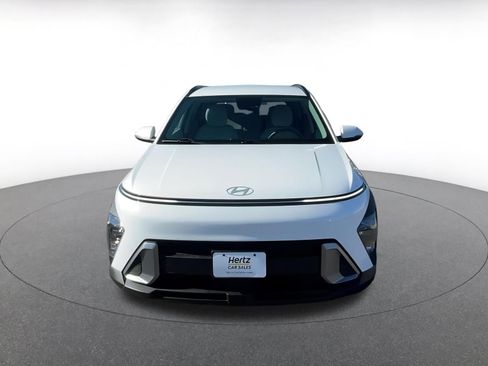 Used 2025 Hyundai Kona SEL image 4