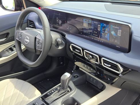 Used 2026 Nissan Sentra SL w/ Floor Mat Package FWD image 5