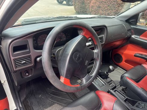 Used 1999 Isuzu VehiCROSS AWD/4WD image 20
