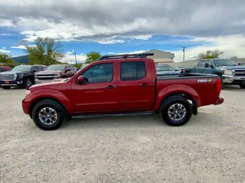 Used 2020 Nissan Frontier PRO-4X w/ Pro-4x Utility Package AWD/4WD image 2