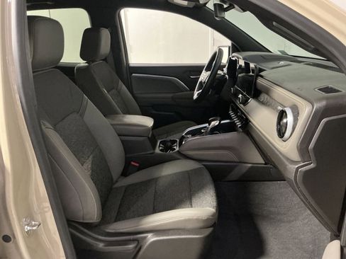 Used 2024 Chevrolet Colorado ZR2 w/ Technology Package image 33