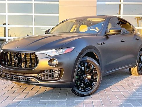 Used 2017 Maserati Levante image 1