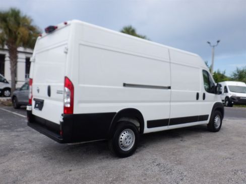 Used 2025 RAM ProMaster 3500 w/ Convenience Group FWD image 8