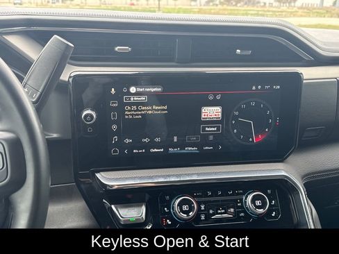 Used 2024 GMC Sierra 3500 Denali w/ Denali Reserve Package image 19