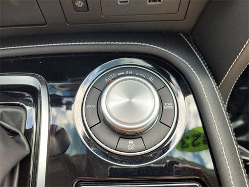 Used 2023 INFINITI QX80 Premium Select w/ Cargo Package image 35