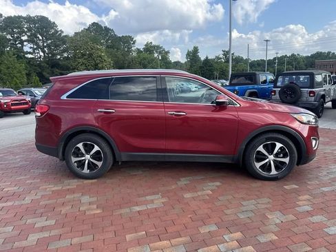 Used 2017 Kia Sorento EX FWD image 16