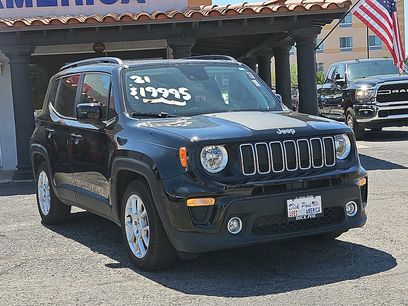 Used 2021 Jeep Renegade Latitude w/ Sun & Sound Group