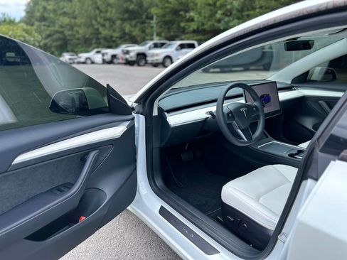 Used 2023 Tesla Model 3 Long Range AWD/4WD image 9