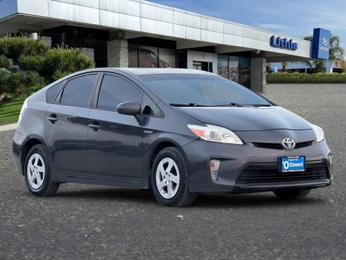 Used 2012 Toyota Prius Three image 9