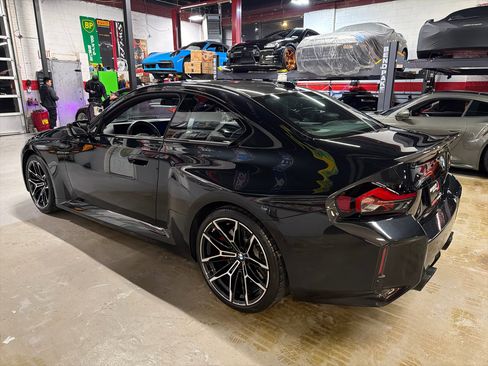 Used 2023 BMW M2 w/ Lighting Package image 9