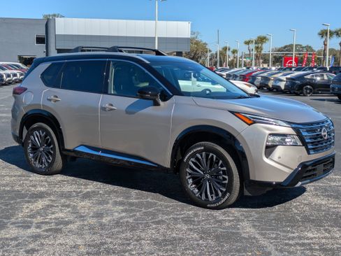 New 2026 Nissan Rogue Platinum image 2