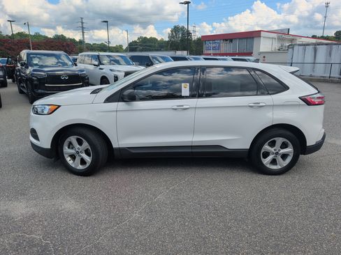 Used 2019 Ford Edge SE w/ SE Fleet Driver's Package FWD image 6