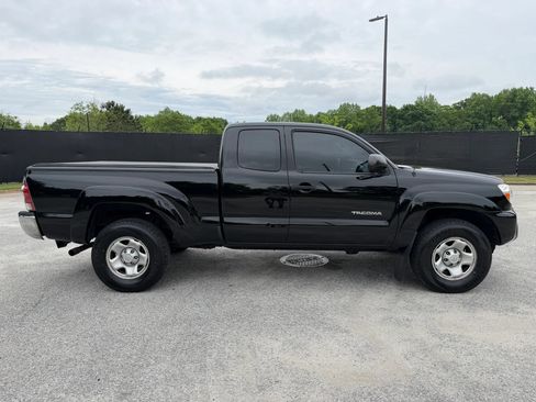 Used 2012 Toyota Tacoma 4x4 Access Cab w/ SR5 Pkg image 6