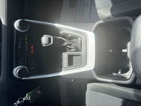 Certified 2023 Toyota RAV4 LE FWD image 22