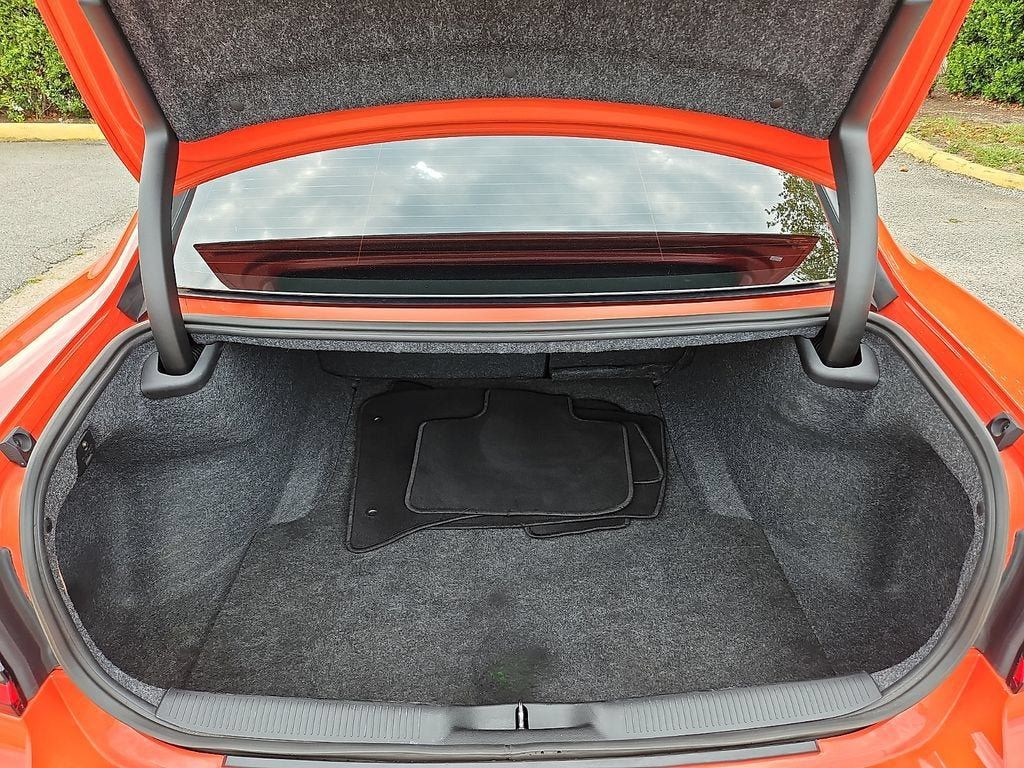Used 2023 Dodge Charger R/T RWD image 29