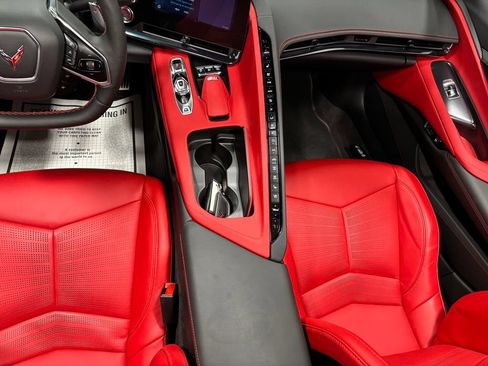 Used 2024 Chevrolet Corvette Stingray Preferred Cpe w/ Z51 Performance Package RWD image 41