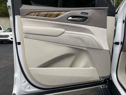 Used 2021 Cadillac Escalade Sport Platinum image 19
