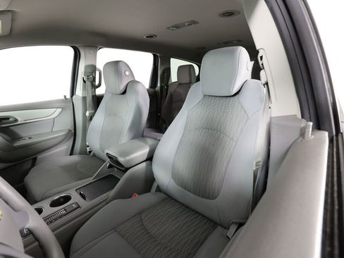 Used 2014 Chevrolet Traverse LS FWD image 11
