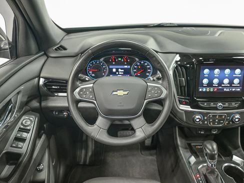 Used 2023 Chevrolet Traverse LT w/ LT Premium Package image 17