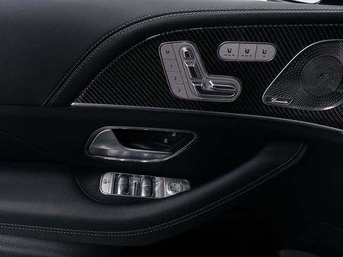 Used 2025 Mercedes-Benz GLS 63 AMG GLS 63 AMG image 6