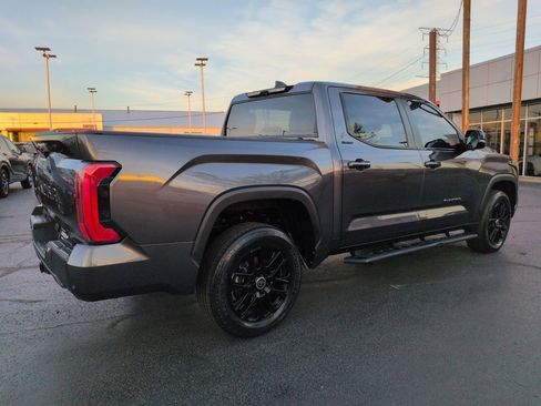Used 2024 Toyota Tundra Limited AWD/4WD image 5